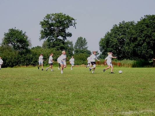 fussballturnier_frauen_2002__6_.jpg