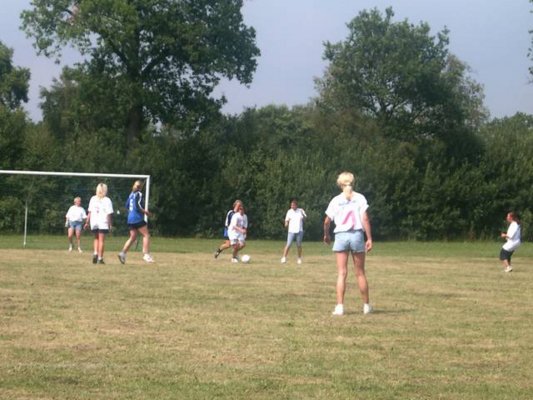 fussballturnier_frauen_2003__23_.jpg