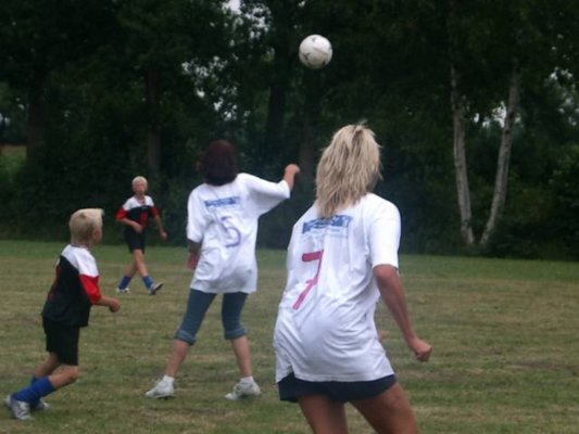 fussballturnier_frauen_2003__26_.jpg