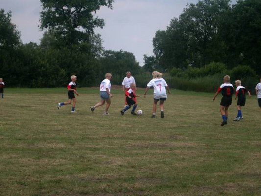 fussballturnier_frauen_2003__29_.jpg