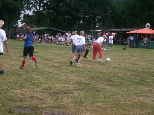 fussballturnier_frauen_2003__62_.jpg