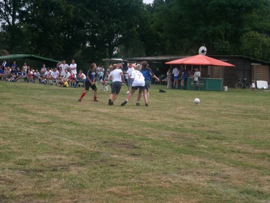 fussballturnier_frauen_2003__63_.jpg