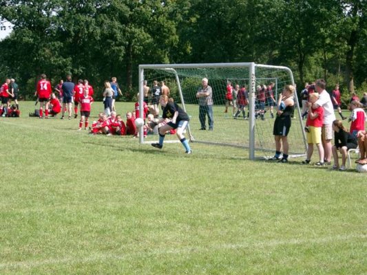 fussballturnier_frauen_u._jungs_2004__15_.jpg