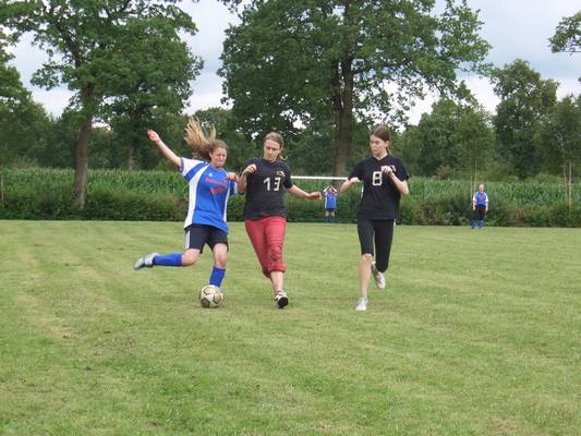 fussballturnier_frauen_2005__25_.jpg