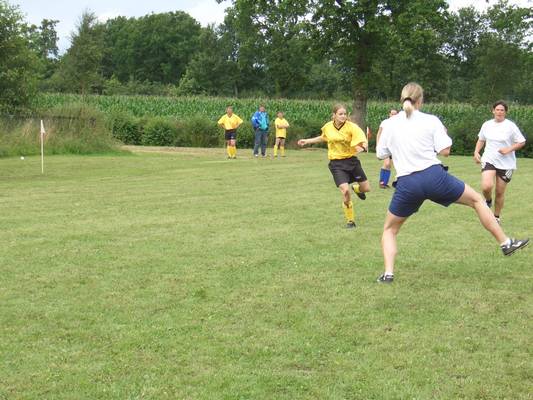 fussballturnier_frauen_2005__31_.jpg