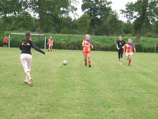 fussballturnier_frauen_2005__38_.jpg