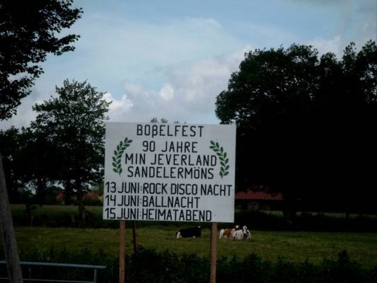 jubifest_2003_das_dorf__1_.jpg