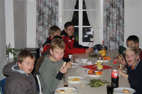 weihnachtsfeier_08_jugend.jpg