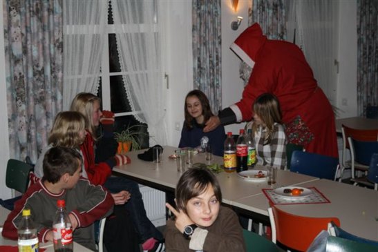 weihnachtsfeier_08_jugend__12_.jpg