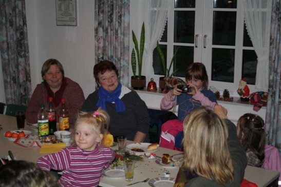 weihnachtsfeier_08_jugend__1_.jpg