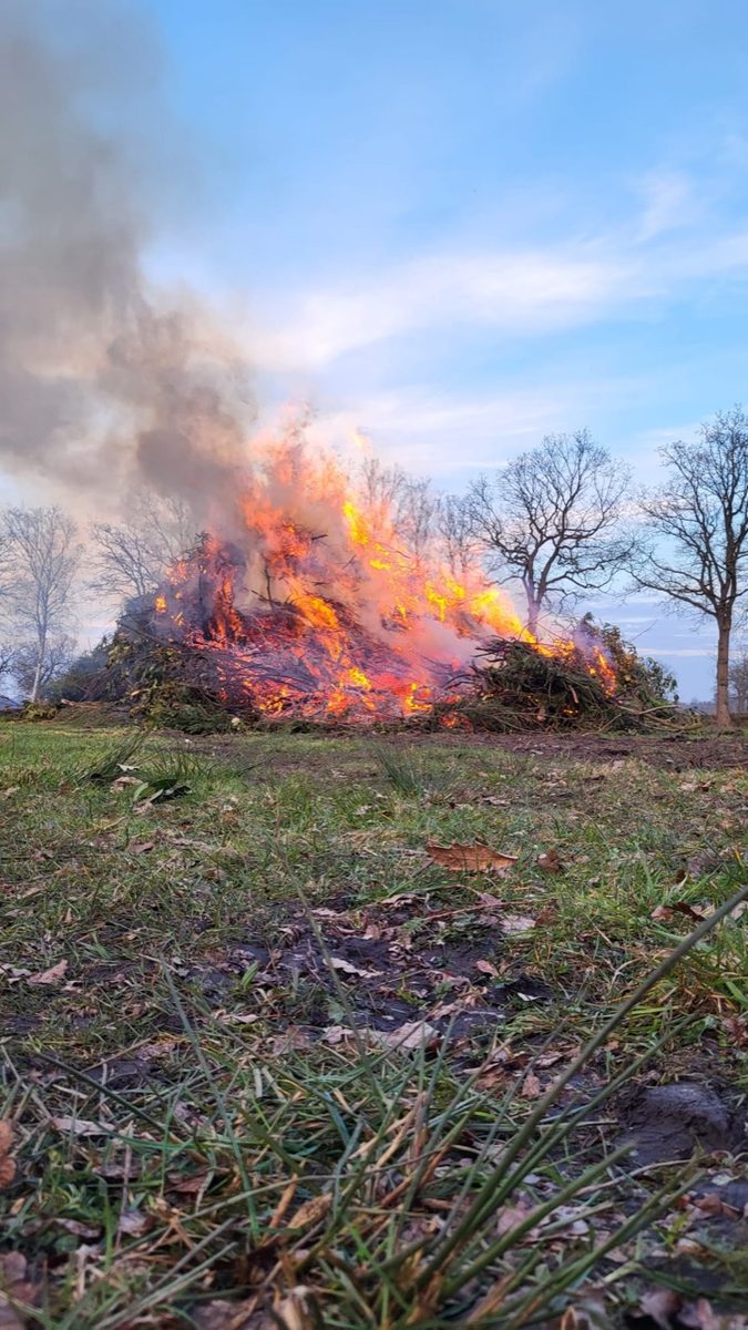 Das brennende Osterfeuer 2026